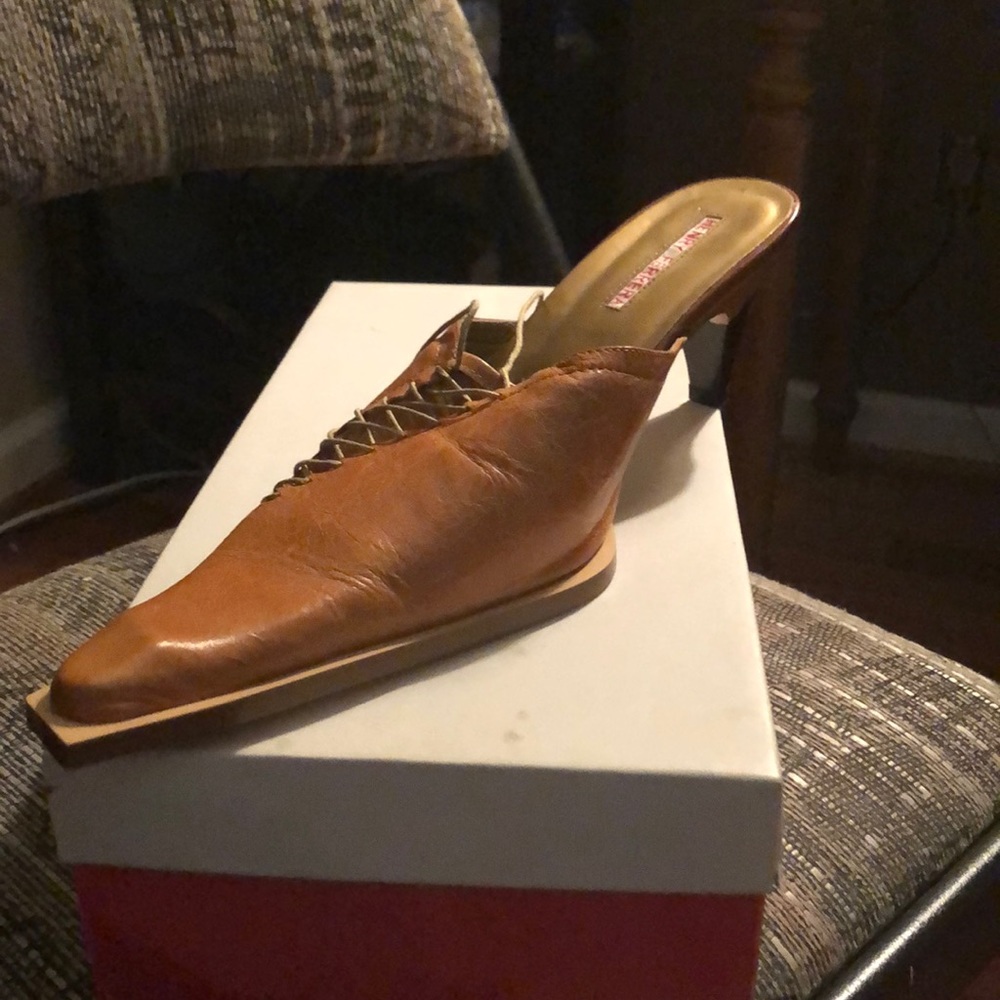 Unique mule
